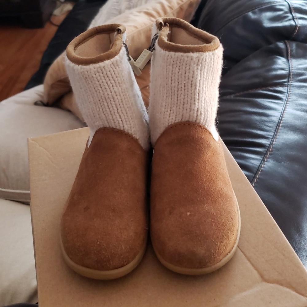 UGG